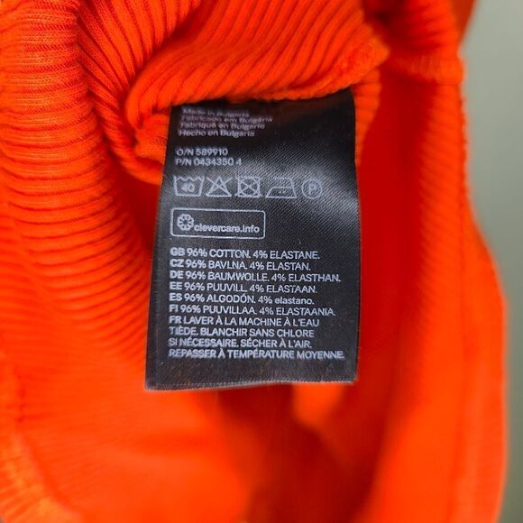 H&M Y2K Ribbed Texture Cold Shoulder Top - Picture 8 of 8